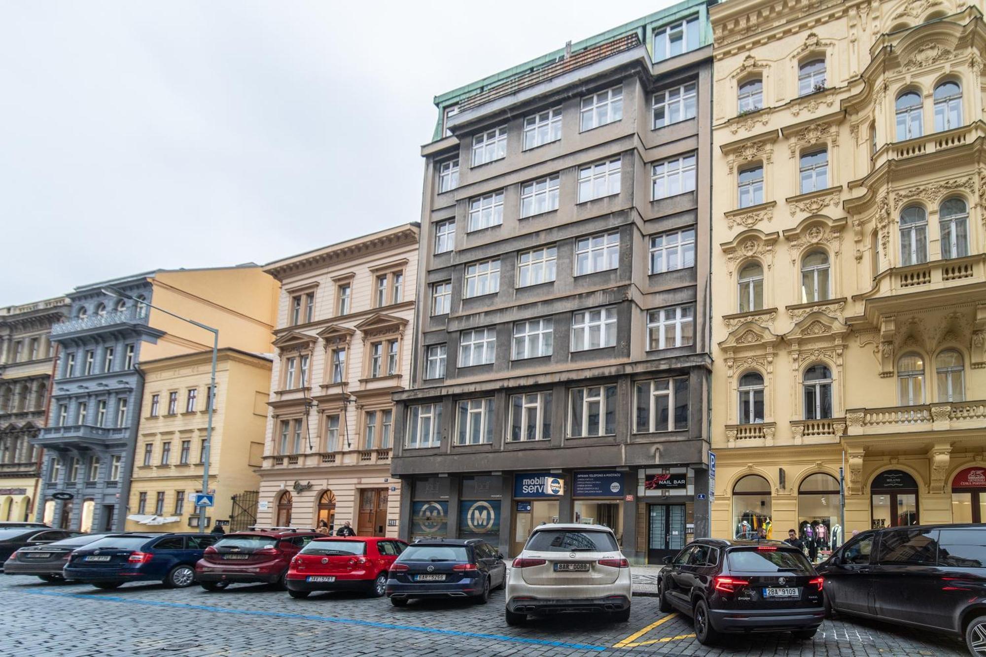 Sunny Central Apartment On Wenceslas Square By Easybnb Прага Экстерьер фото