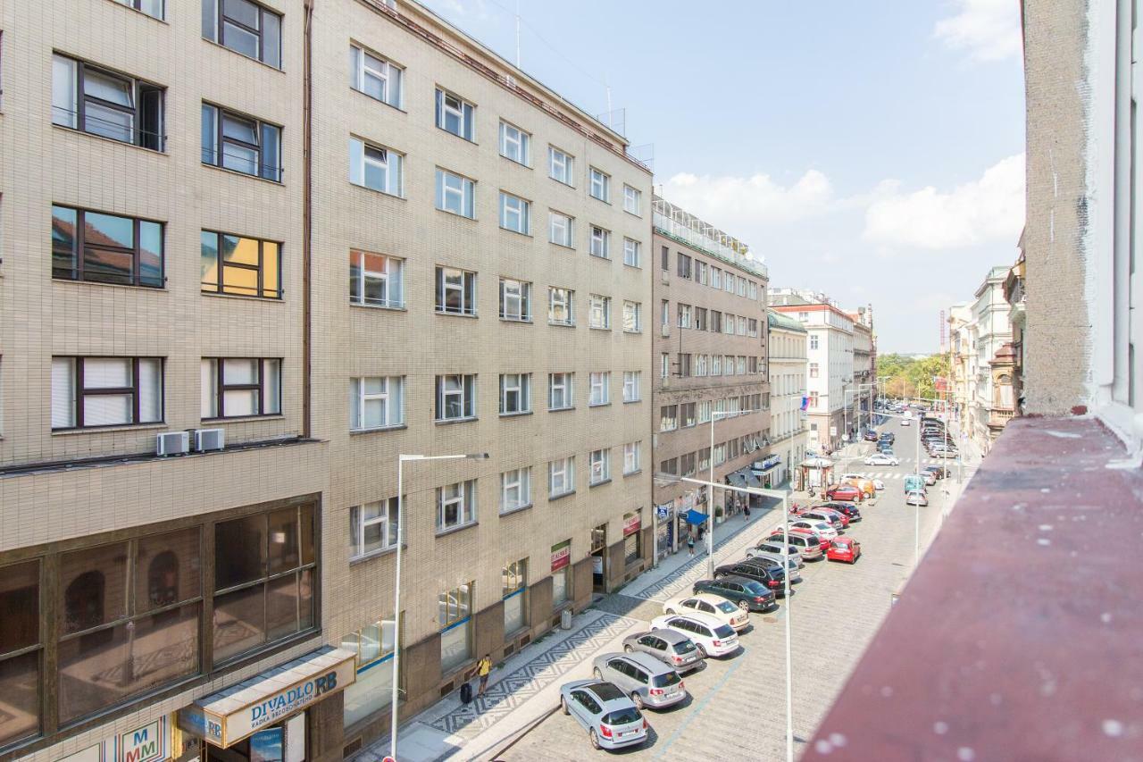 Sunny Central Apartment On Wenceslas Square By Easybnb Прага Экстерьер фото
